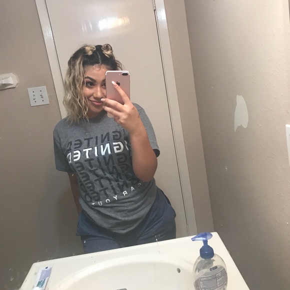 Meet your Posher, Mariah - Picture 1 of 1